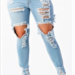 Denim distressed jeans